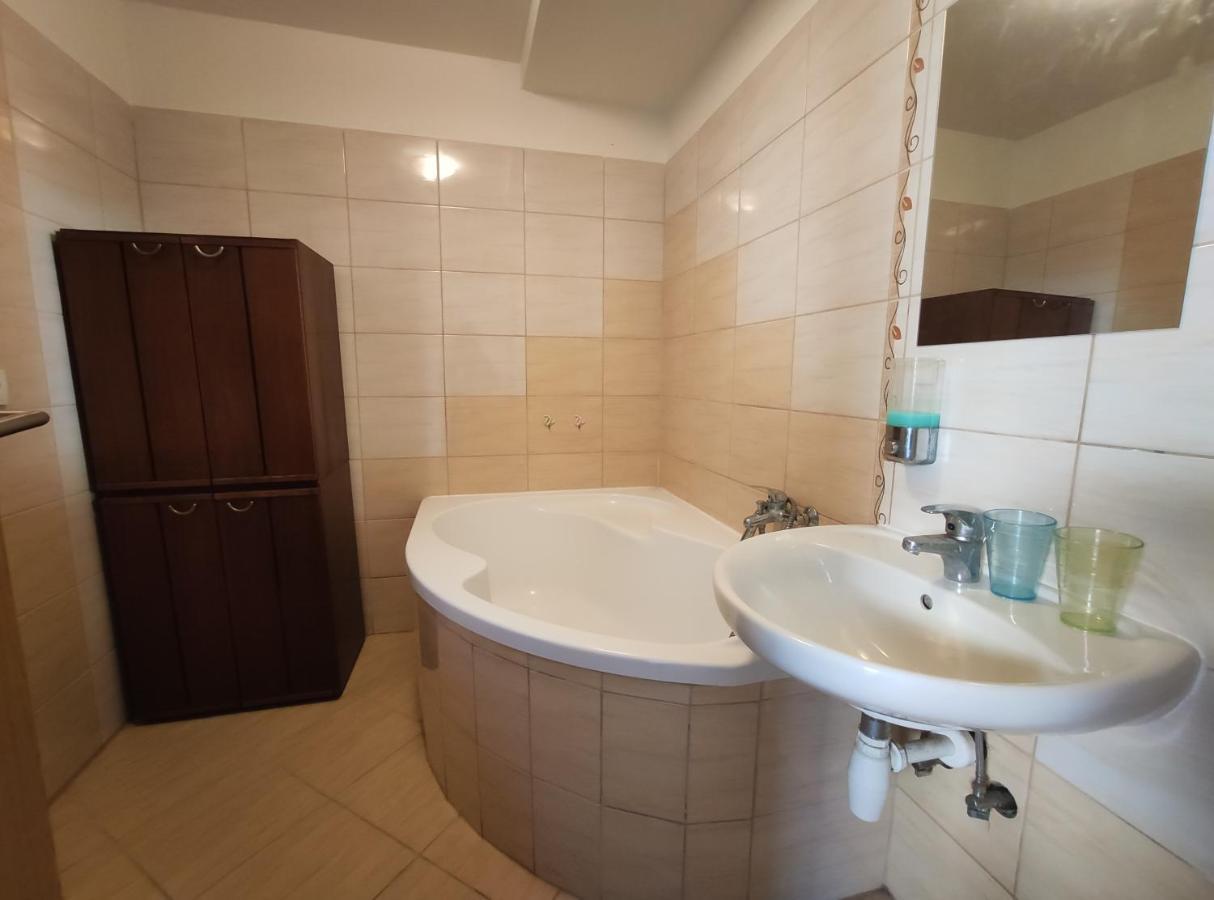 Apartman Hulin, Chrastany - Bily Dış mekan fotoğraf